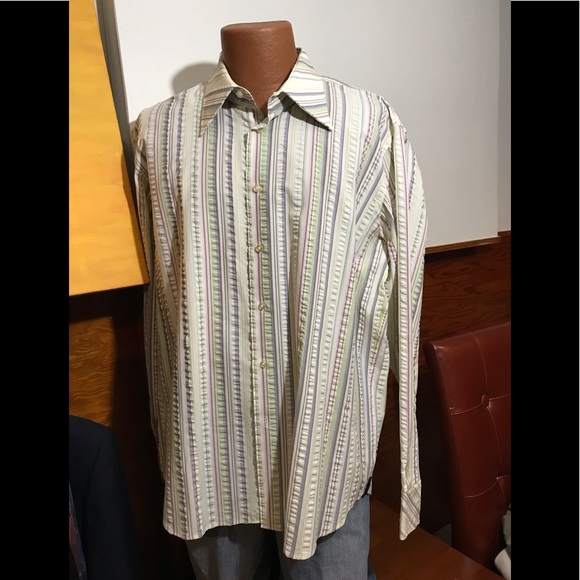 Shirts like this are in All in - Picture 7 of 8